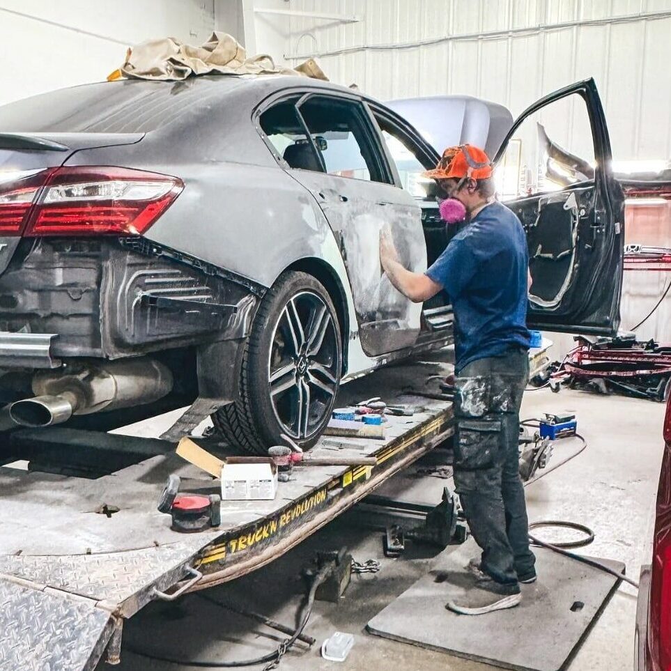 534707386 17944139655037290 441254351480601658 n e1783540163142 - Rossi Collision Center